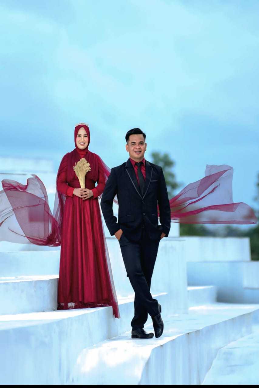 Rasyid & Lisa, pelanggan bahagia undanganyukk.id
