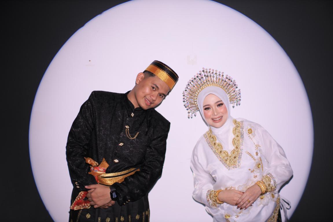 Asti & Arief, pelanggan bahagia undanganyukk.id